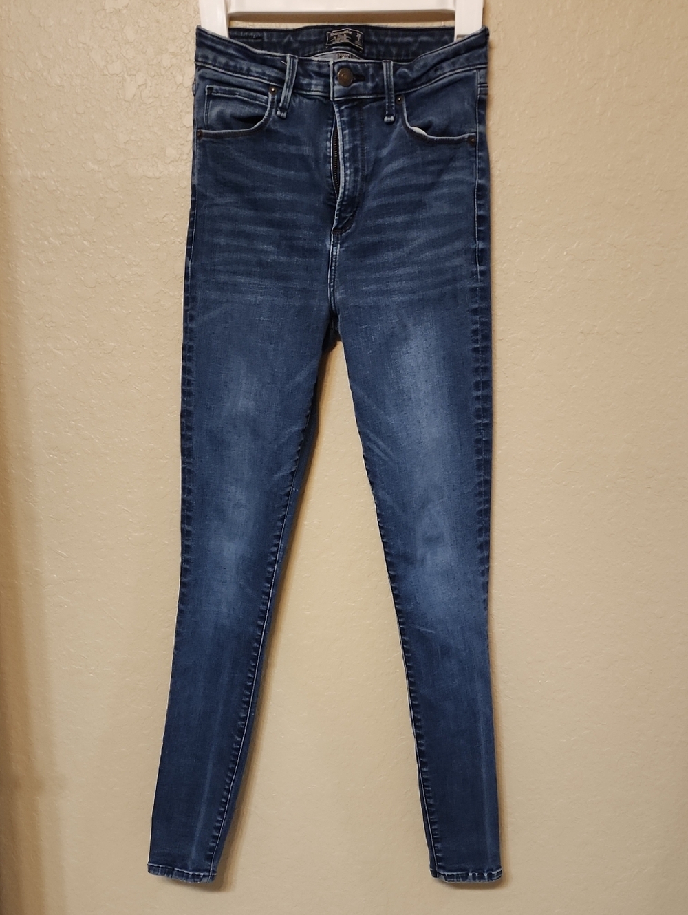 Abercrombie & Fitch Women's Skinny Jeans - Dark Blue Wash
